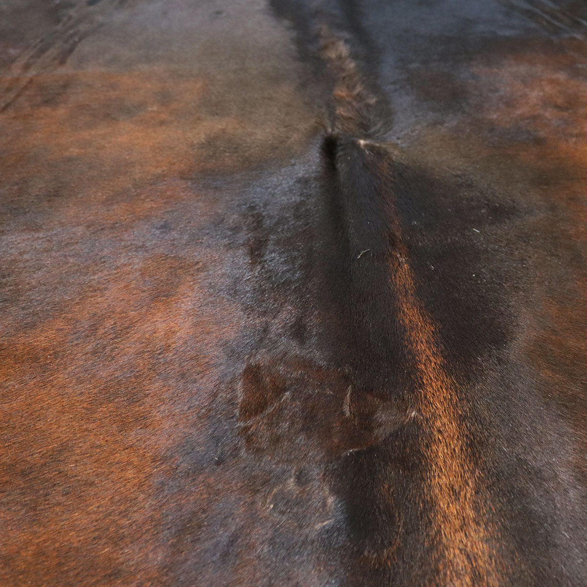 Marhabőr szőnyeg – vöröses 205 × 190 cm – termékfotó 2