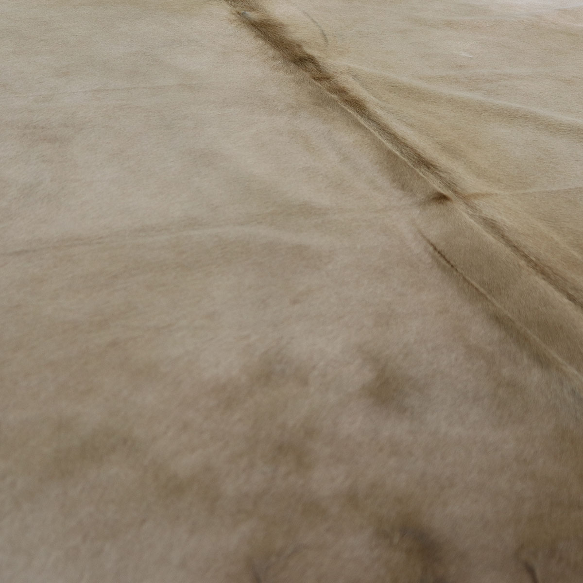 Marhabőr szőnyeg – Palomino 210 × 205 cm – termékfotó 2