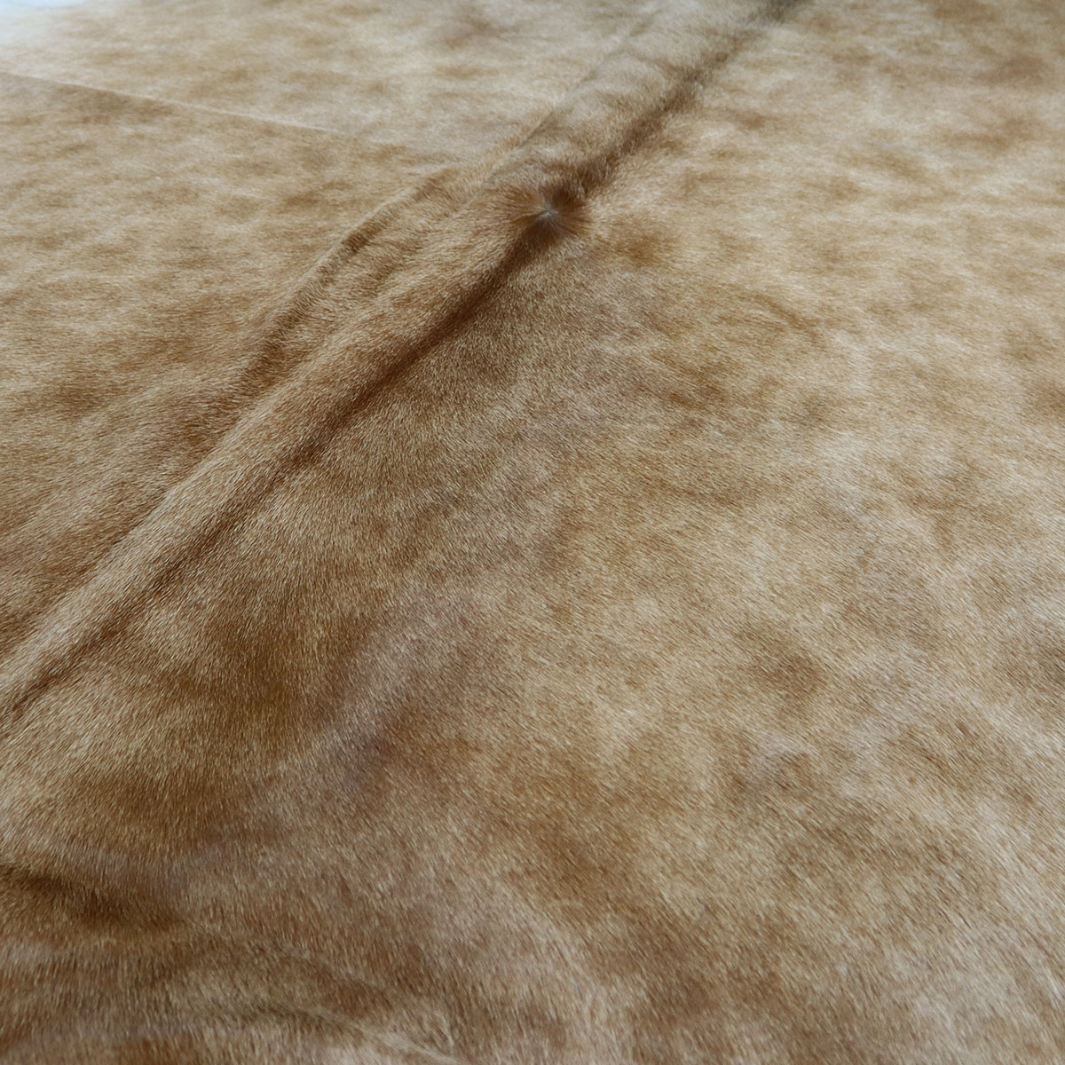 Marhabőr szőnyeg – Palomino 250 × 220 cm – termékfotó 2